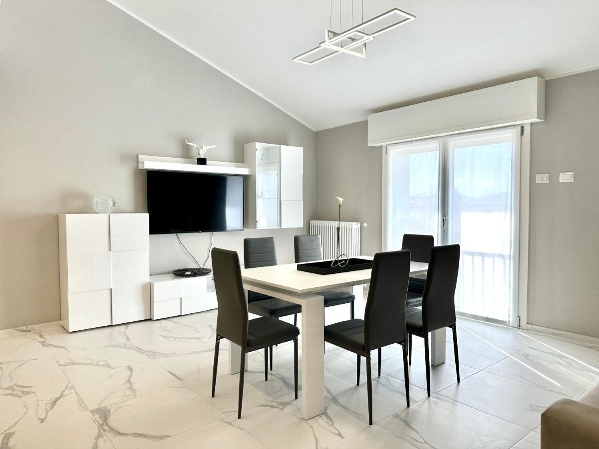Donnino Apartments Фіденца Екстер'єр фото