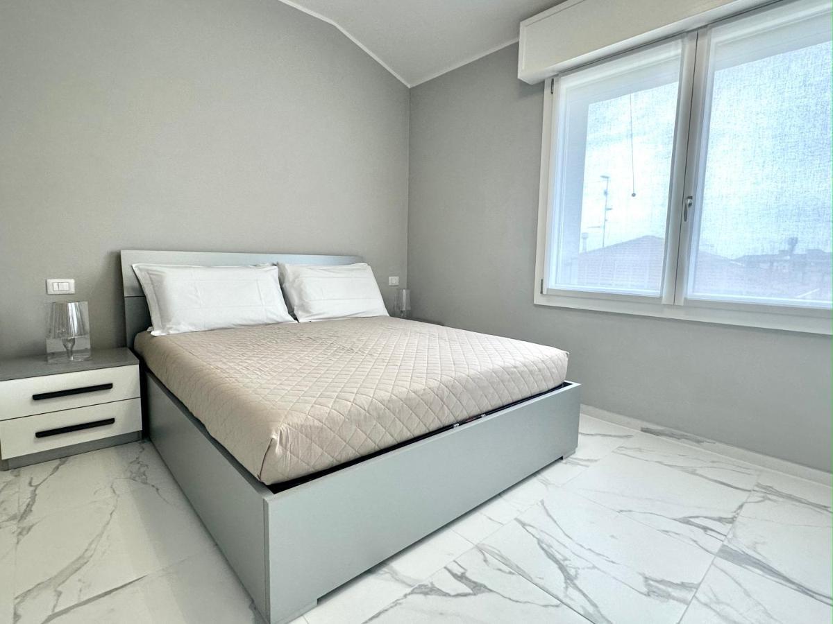 Donnino Apartments Фіденца Екстер'єр фото