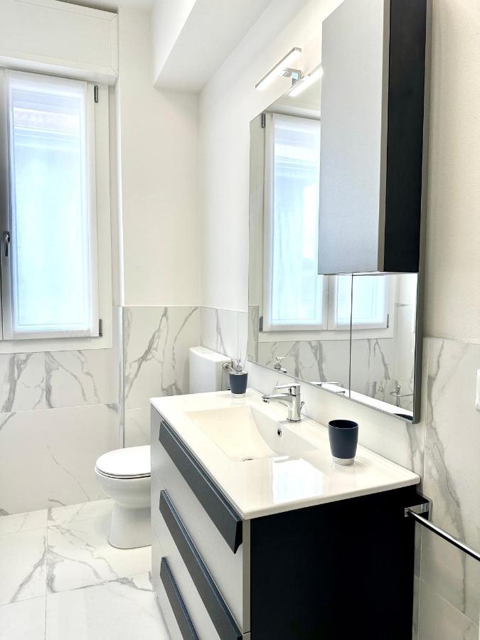 Donnino Apartments Фіденца Екстер'єр фото