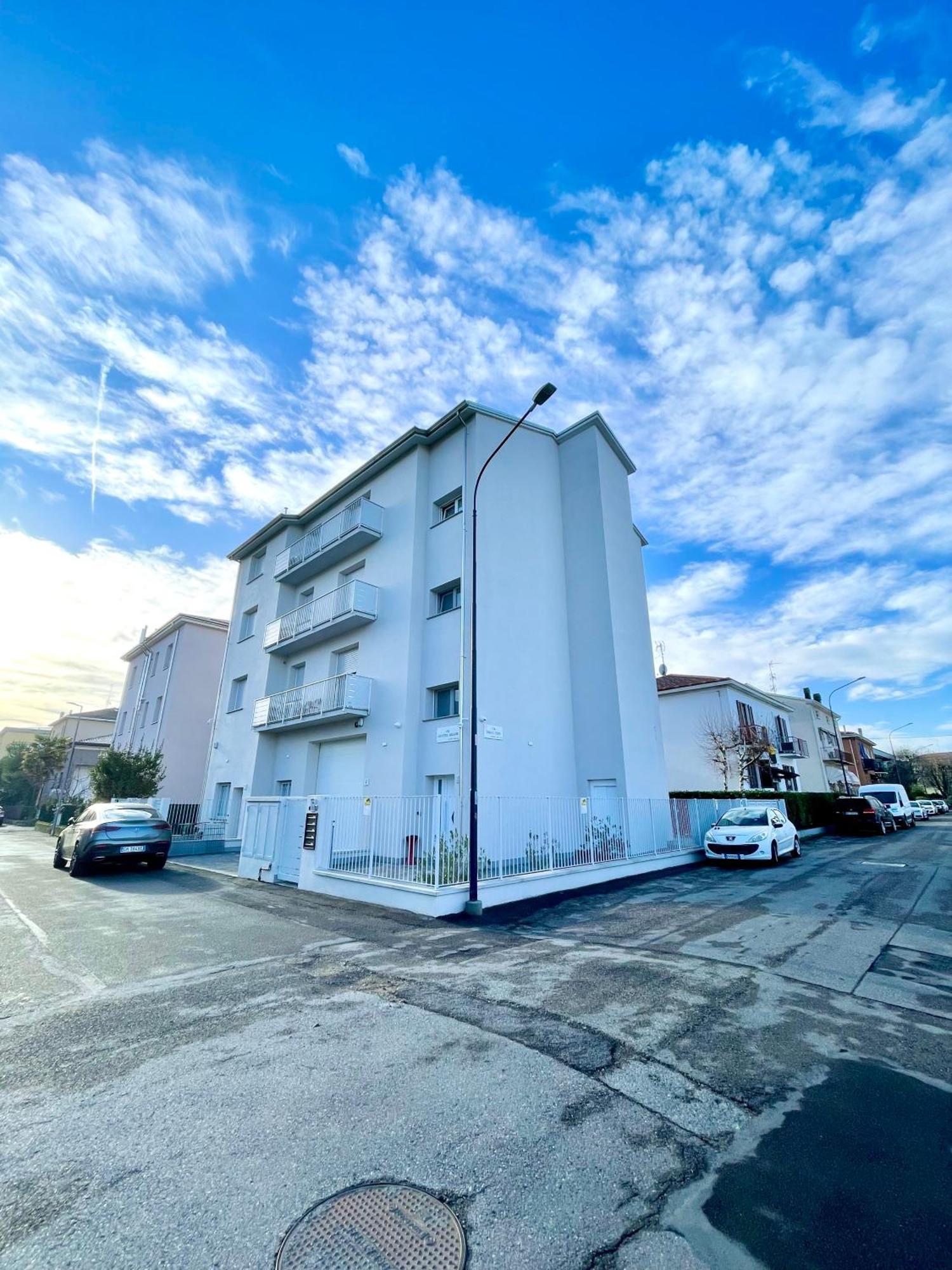 Donnino Apartments Фіденца Екстер'єр фото